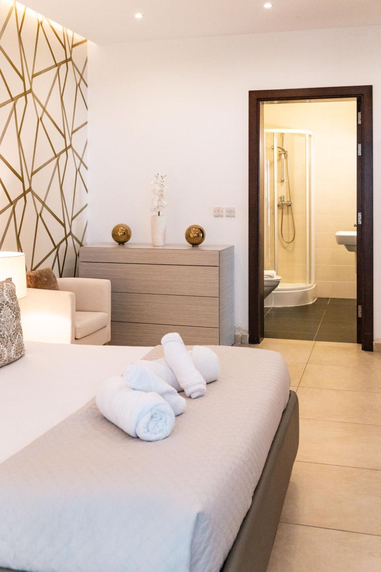 Luxury Seafront 3Br With Pool By Arcobnb Sliema Esterno foto