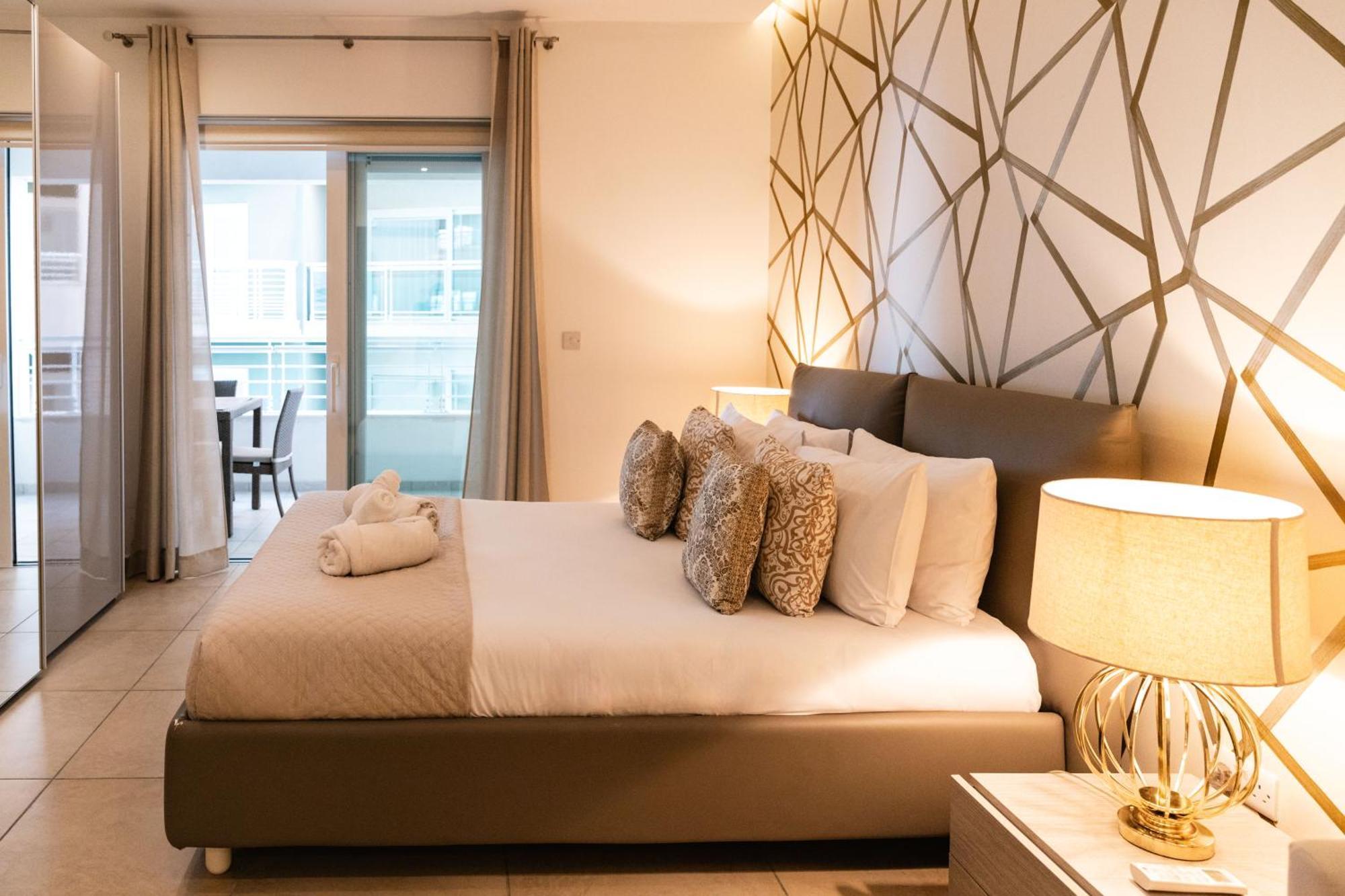 Luxury Seafront 3Br With Pool By Arcobnb Sliema Esterno foto